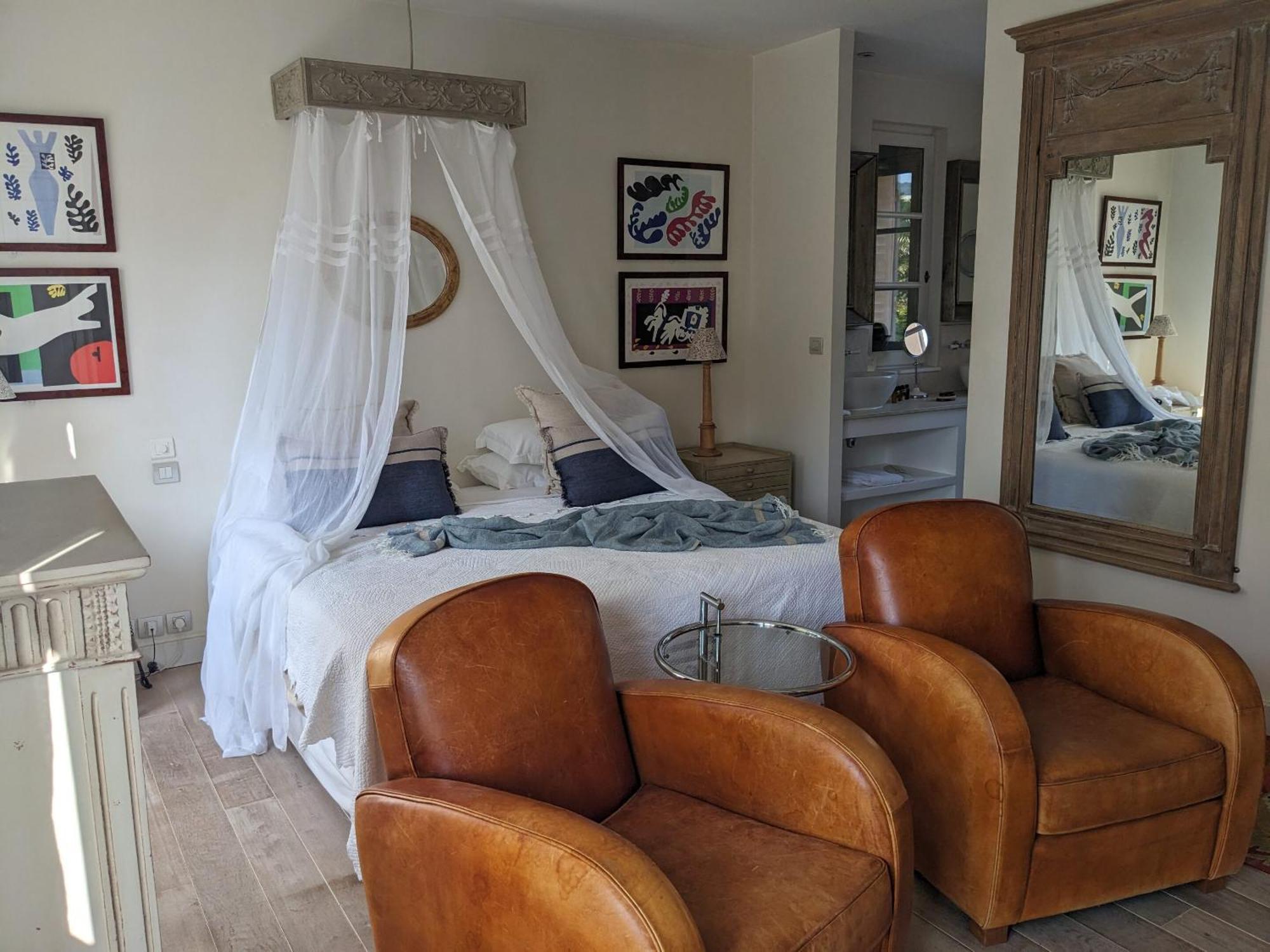Hotel Pastis 4*